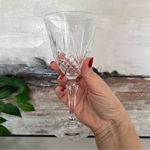 Cristal de Flandre Set of 2 Wine Crystal Stemware Salzburg Pattern Clear Glass - Picture 4 of 8